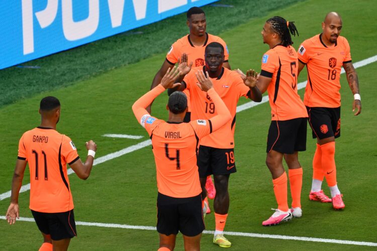 The Dutch, Germans clinch World Cup groups